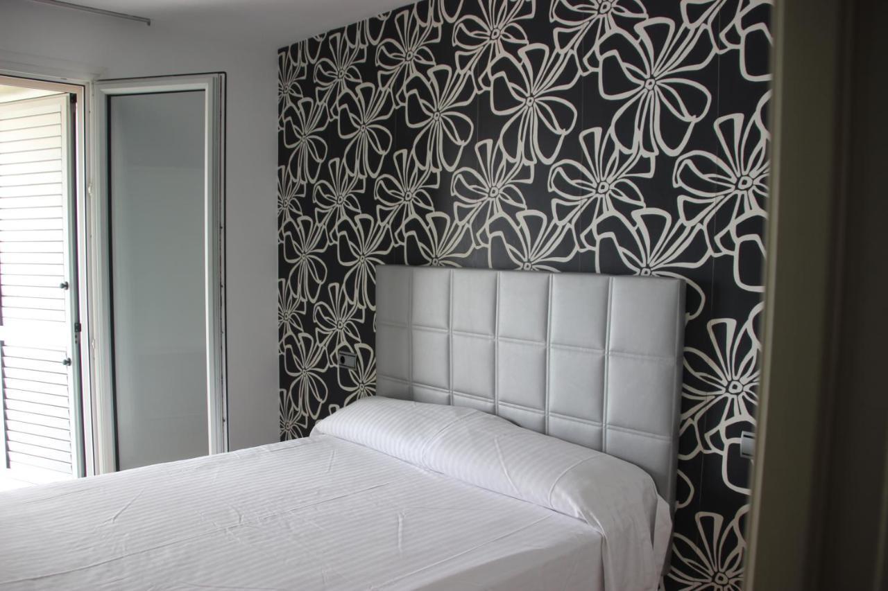 Apartamento Bruselas Salou Esterno foto